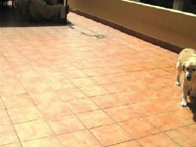 Apartamento con 3 dormitorios se vende en Marbella, Costa del Sol