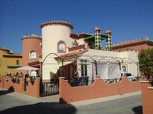 Chalet en venta en Playa Flamenca, Alicante (Costa Blanca)