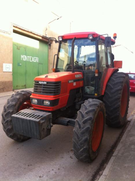 Tractor Kubota M9000 90 cavallos doble traccion