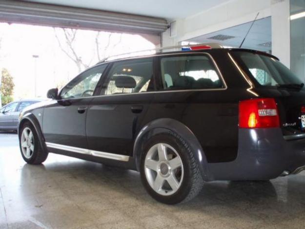 Venta de coche Audi A 6 2.5 ALLROAD TDI '02 en Barcelona