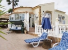 Chalet con 3 dormitorios se vende en Torrevieja, Costa Blanca - mejor precio | unprecio.es
