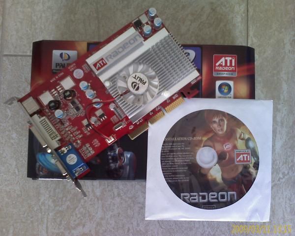 Targeta grafica ATI radeon 9550 256 mb