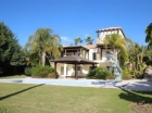 Chalet con 4 dormitorios se vende en Estepona, Costa del Sol - mejor precio | unprecio.es