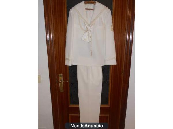 Vend Traje de 1º comunion Talle 12 impecable Malaga.