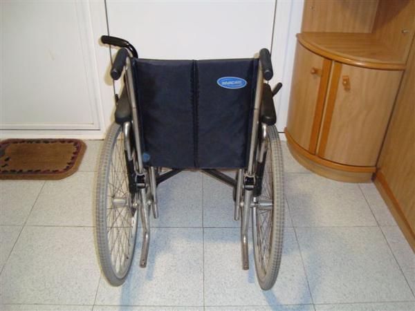 SILLA DE RUEDAS DE ALUMINIO PLEGABLE INVACARE