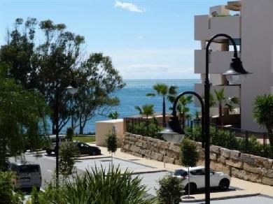 Adosado con 3 dormitorios se vende en Estepona, Costa del Sol