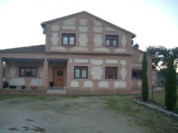 Chalet en San Román de los Montes