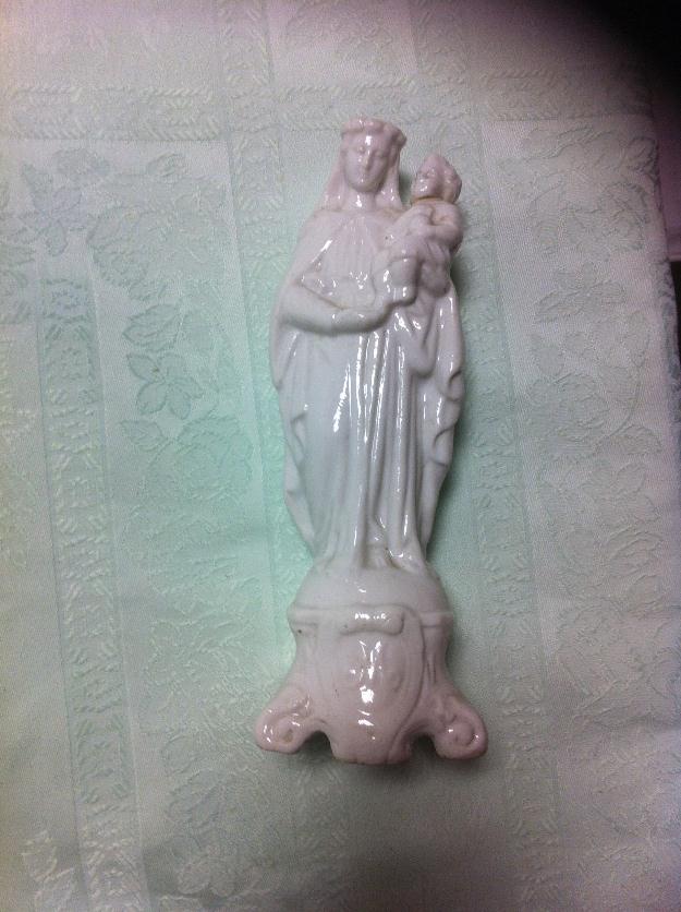 Antiguedades - 30€ - virgen de porcelana - adrian -