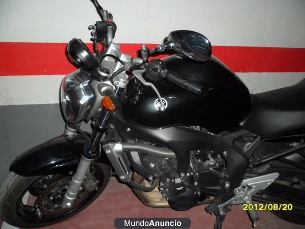 YAMAHA NAKED 600CC
