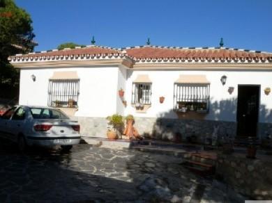 Chalet con 3 dormitorios se vende en Alhaurin de la Torre