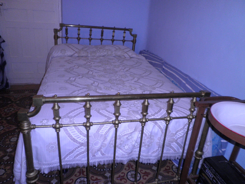 Vendo cama antigua
