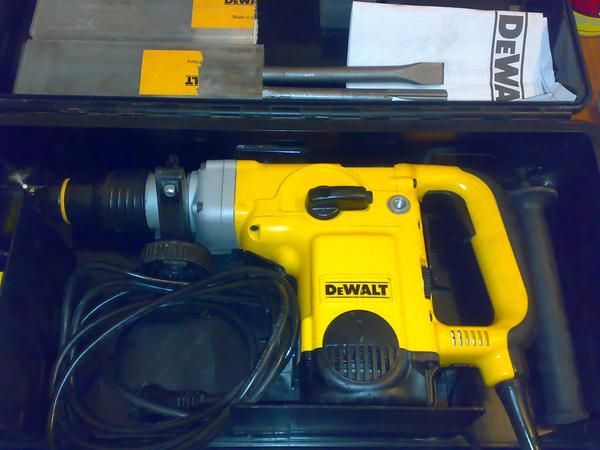 DEWALT D25600K martillo combibado