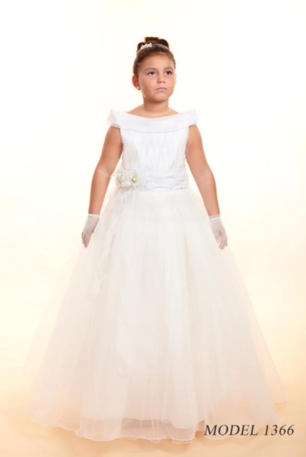 JDNOVIAS ofrece vestidos de comunion desde solo 150 euros