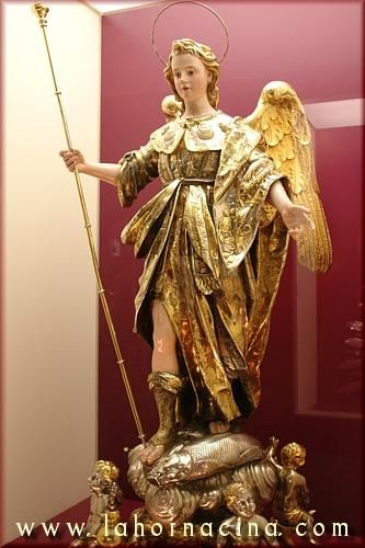 COMPRO bargueños plata cuadros oro etc pago en efectivo y en el momento 600727272