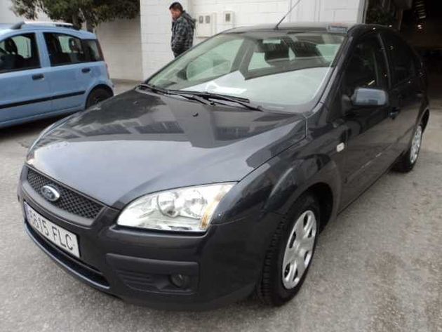 FORD FOCUS (O)1.6 TREND AUTO