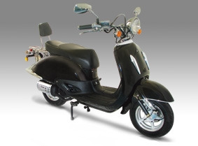 Cooltra Cruiser 125 cc por sólo 999€ - incluye accesorio