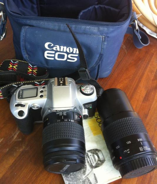 Vendo camara de fotos canon eos 500n +  objetivo 80 - 200 mm + bolsa + instrucciones lote