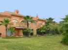 Adosado con 3 dormitorios se vende en Estepona, Costa del Sol - mejor precio | unprecio.es
