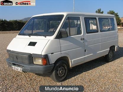 RENAULT TRAFIC 2.1 Diesel de 9 plazas.