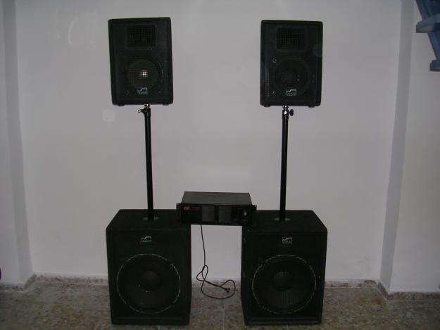 VENDO EQUIPO DE SONIDO 1200W