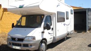 SE VENDE AUTOCARAVANA DE TAN SOLO 8.000 KM