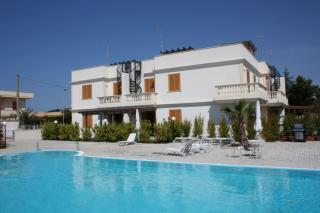 Apartamento en residencia : 2/6 personas - piscina - vistas a mar - gallipoli  lecce (provincia de)  pouilles  italia