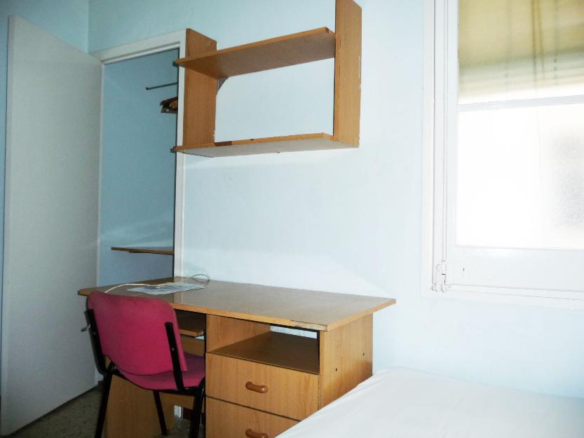 Habitación con Internet y llave ideal estudiante