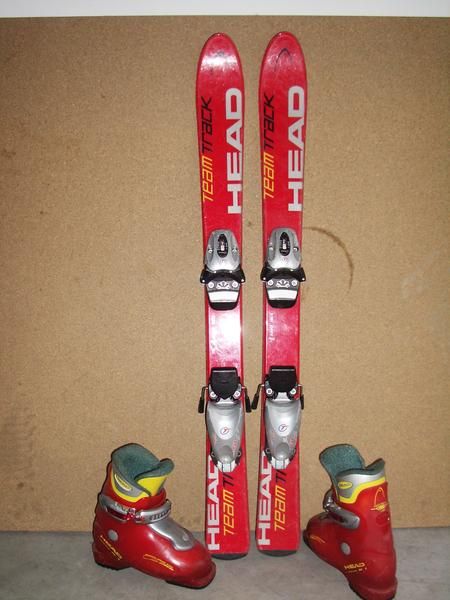 VENDO SKIS Y BOTAS 