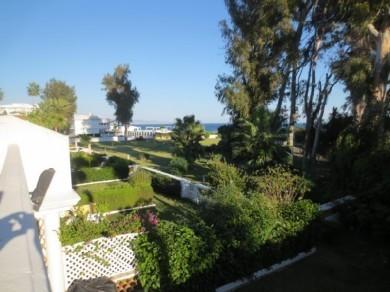 Chalet con 4 dormitorios se vende en Marbella, Costa del Sol