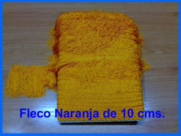 VENDO PIEZA DE FLECO NARANJA PARA CONFECCION FLECOS GAITAS