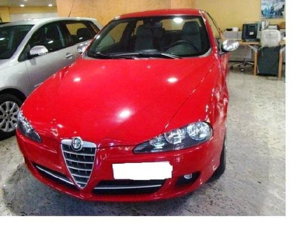 ALFA ROMEO 147  1.6 TS DISTINTCTIVE