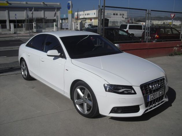 AUDI A4 2.0 TDI MULTITRONIC 143 DPF--S-LINE--