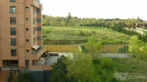 SE VENDE PISO ZONA JULIÁN CAMARILLO