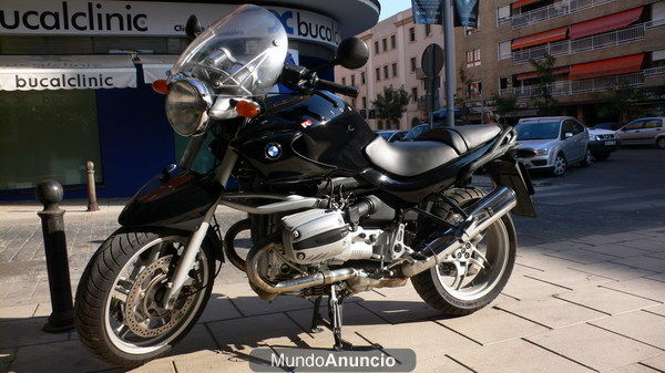 vendo moto BMW 850 R negra-Año 2004