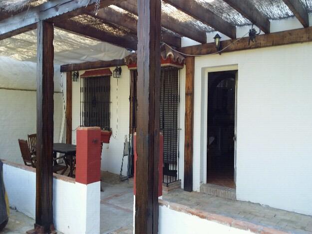 CASA CON PISCINA EN ZAHORA.CAÑOS DE MECA