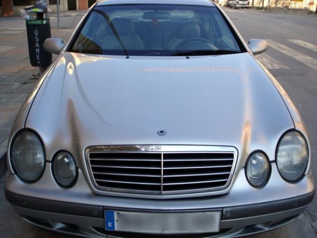 Vendo Mercedes Benz CLK 320 Elegance Automático, año 99, perfecto estado.