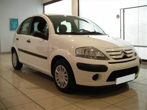Volkswagen Golf 1.6TDI 105CV  5V 3P SPORT. NUEVO MODELO. NACIONAL.