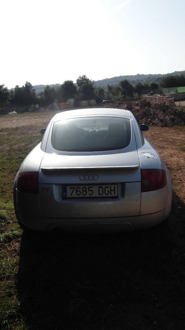 Audi tt gris plata 1800 turbo gasolina 180 cv