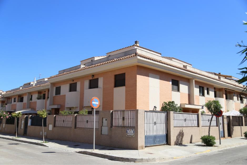 Casa adosada en alquiler picanya