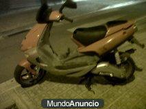 VENDO APRILIA SR 50 FUNCIONA OK O PARA DESPIECE