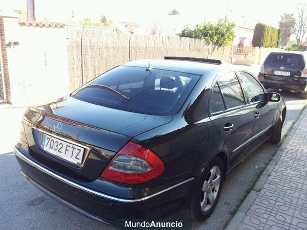 Vendo Mercedes Benz E220