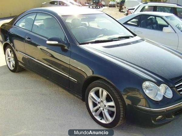 Mercedes-Benz CLK 220 CDI  Avantgarde *Automatic