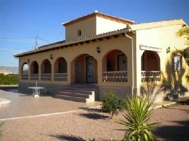 Casa de Campo con 3 dormitorios se vende en Catral, Vega Baja Torrevieja
