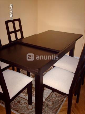Comedor: mesa y 6 sillas. Gran calidad.
