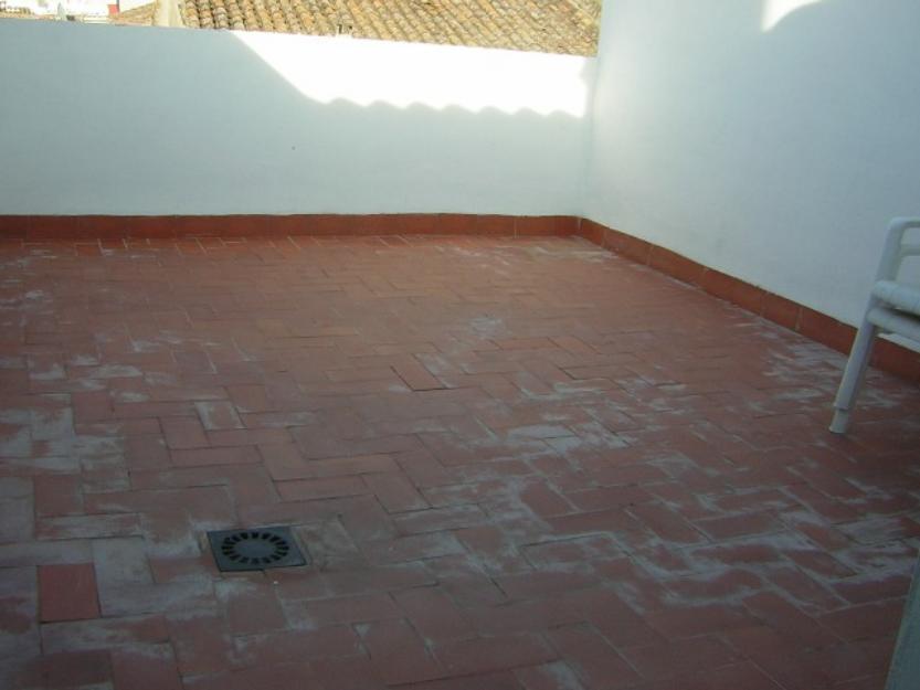 Alquilo atico duplex amueblado con terraza 30m2 moncada