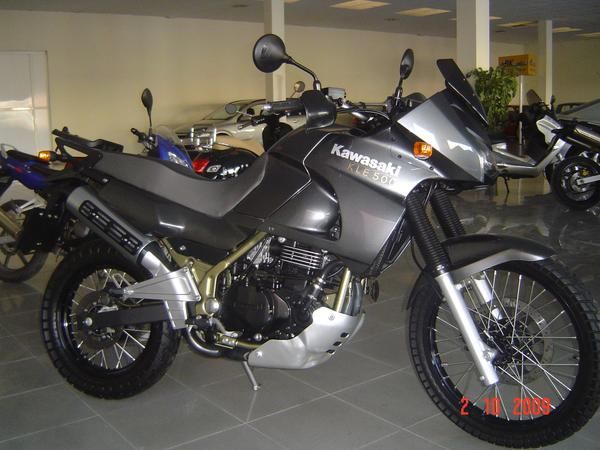 MOTO DE TRAIL KAWASAKI KLE-500