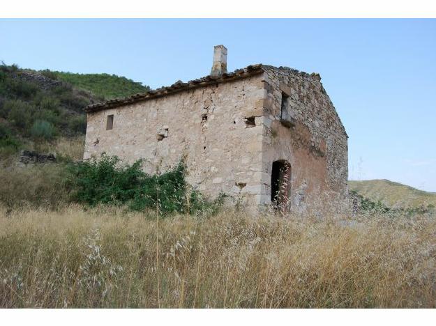 in Caspe,  Aragon   - 80000  EUR