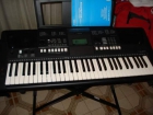 SE VENDE teclado Yamaha psre 423 por 180 € - mejor precio | unprecio.es