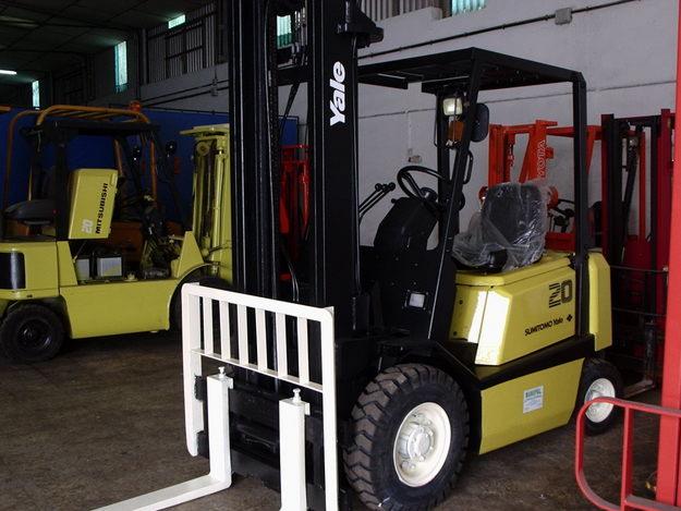 se vende carretilla elevadora electrónica, marca YALE SUMITOMO