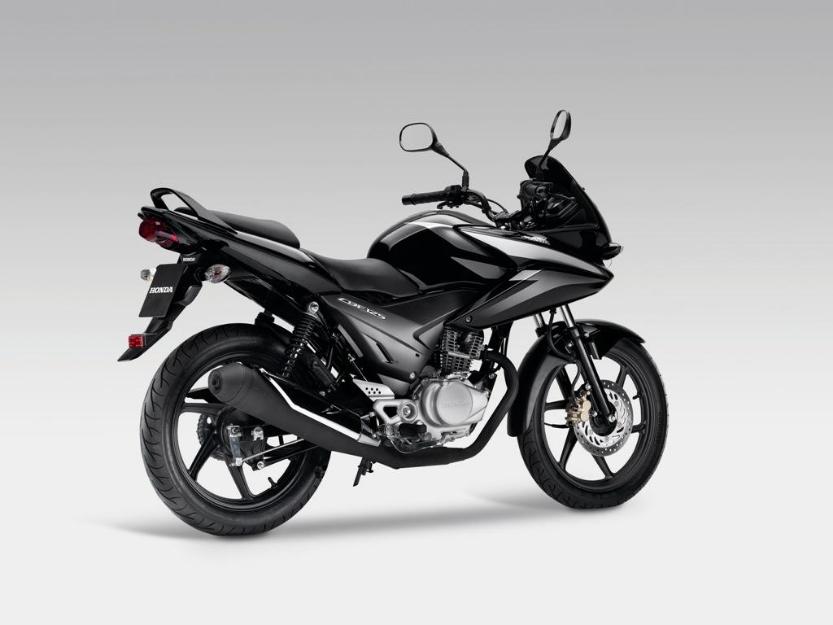 Honda CBF 125 negra  1250 €.  697 185 235 Alex